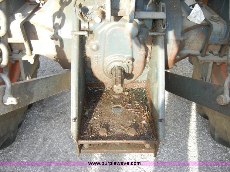 image for item C4090 1986 Kubota L3350 MFWD tractor