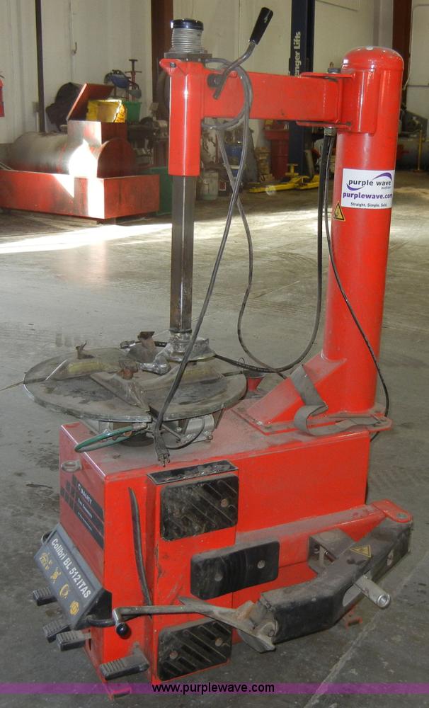 image for item C4091 2002 Colibri BL 5121TAS tire changer