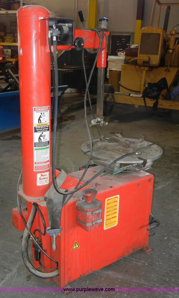 image for item C4091 2002 Colibri BL 5121TAS tire changer