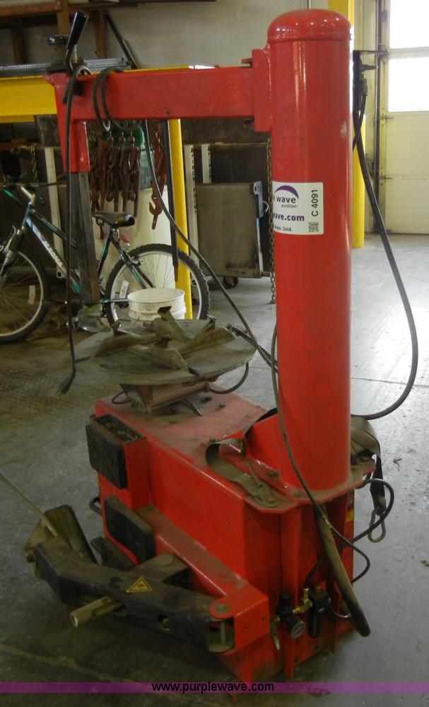 image for item C4091 2002 Colibri BL 5121TAS tire changer