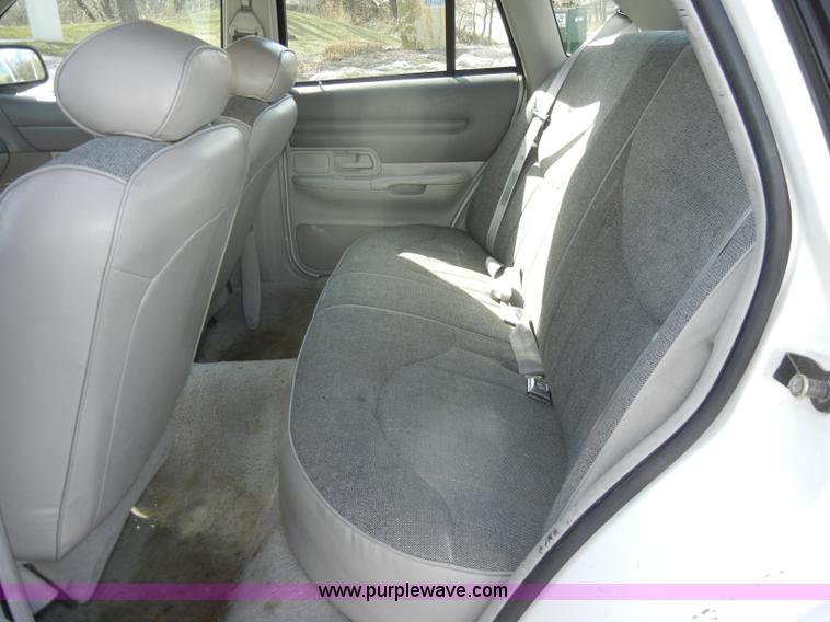 image for item C4202 1996 Ford Crown Victoria