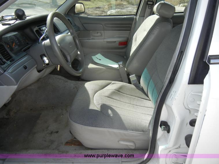 image for item C4202 1996 Ford Crown Victoria