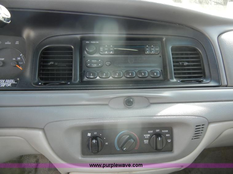 image for item C4202 1996 Ford Crown Victoria