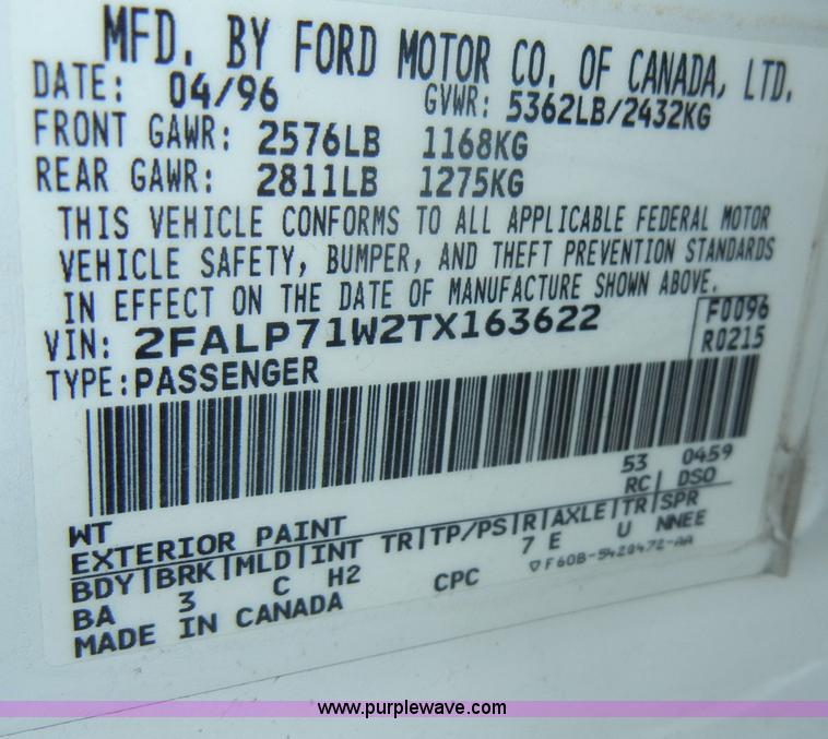 image for item C4202 1996 Ford Crown Victoria