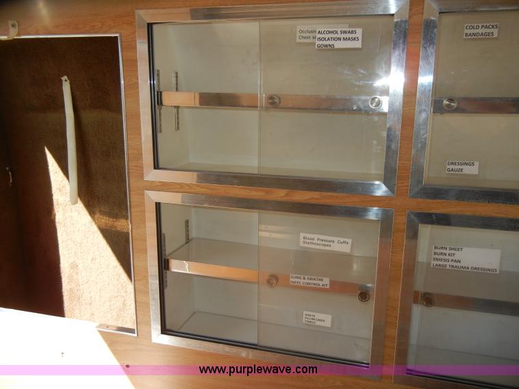 image for item C4215 1989 Ford E350 ambulance