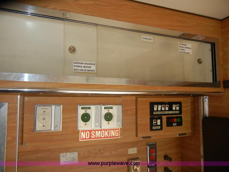 image for item C4215 1989 Ford E350 ambulance