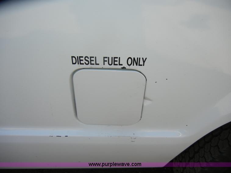 image for item C4215 1989 Ford E350 ambulance