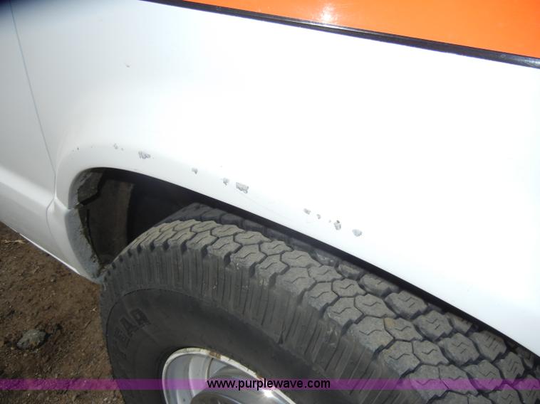 image for item C4215 1989 Ford E350 ambulance