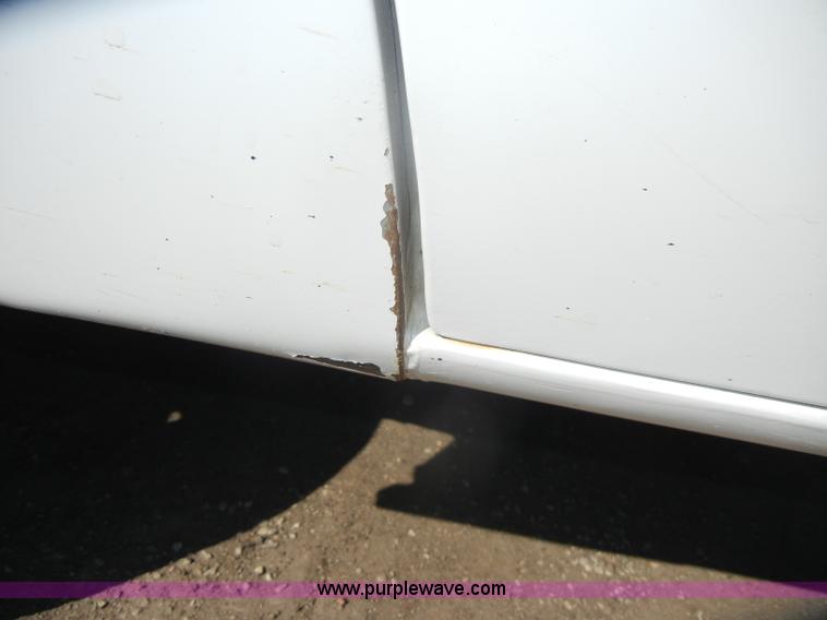 image for item C4215 1989 Ford E350 ambulance