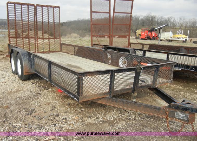 image for item C4237 2001 Neal 18' trailer