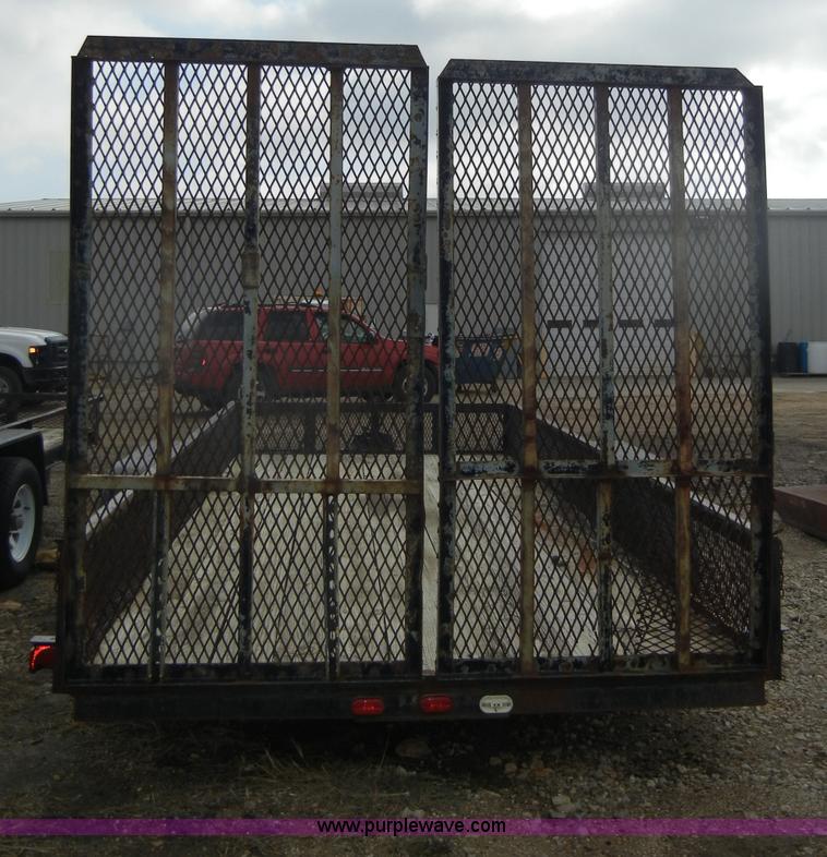 image for item C4237 2001 Neal 18' trailer