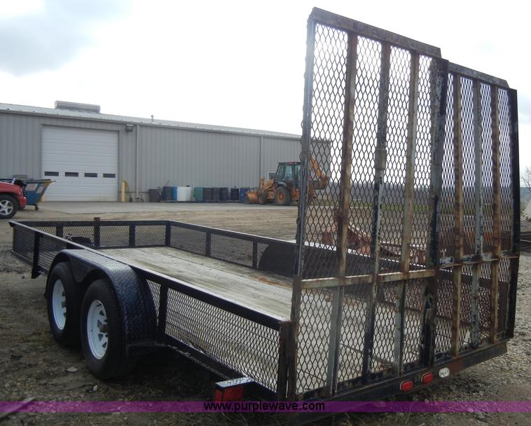 image for item C4237 2001 Neal 18' trailer