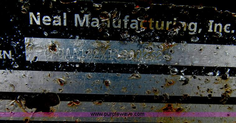 image for item C4237 2001 Neal 18' trailer