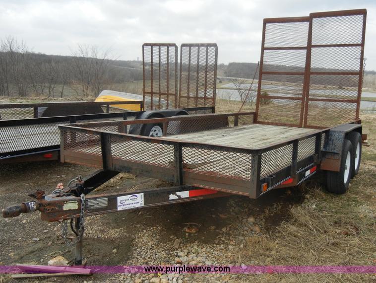 image for item C4238 2000 Neal 16' trailer