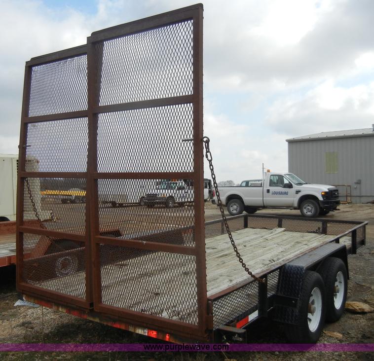 image for item C4238 2000 Neal 16' trailer