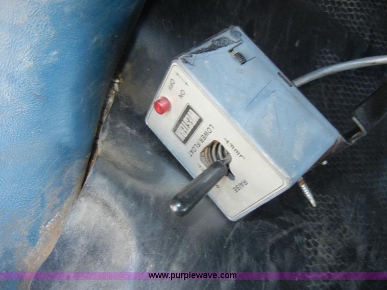 image for item C4330 1991 Chevrolet Cheyenne K2500 pickup truck