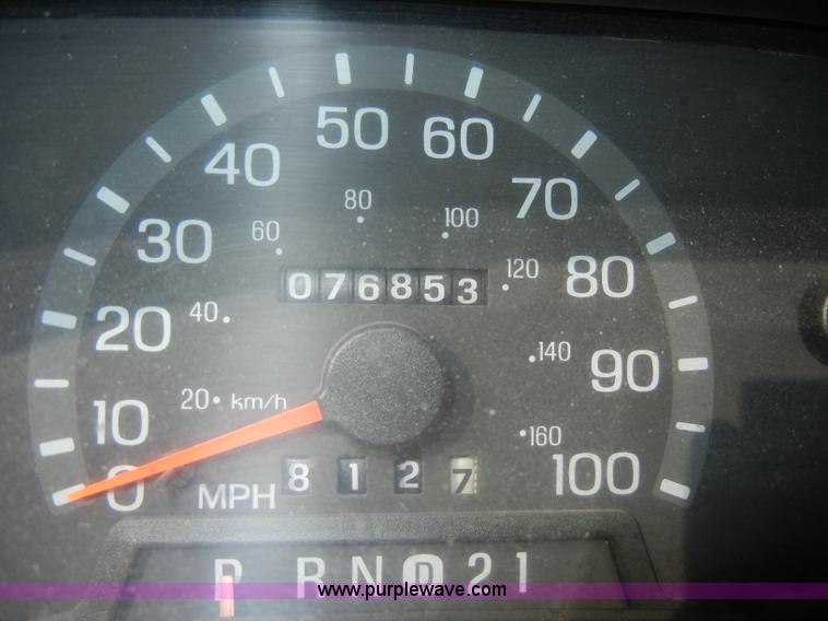 image for item C4331 1999 Ford Econoline E150 XL van