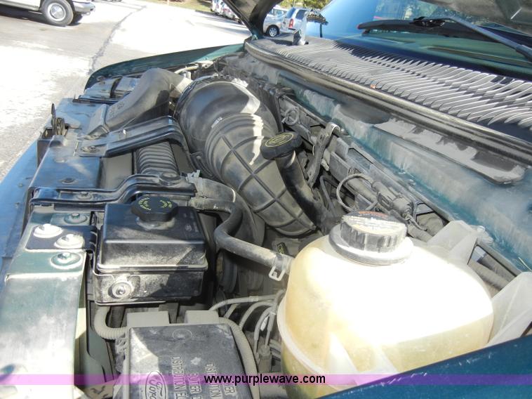 image for item C4331 1999 Ford Econoline E150 XL van