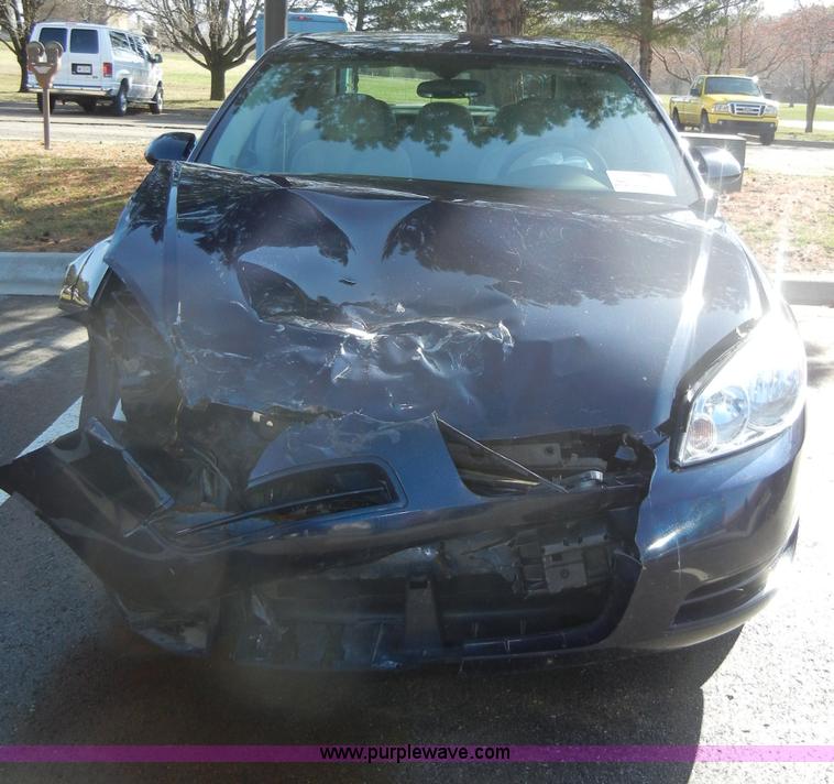 image for item C4332 2007 Chevrolet Impala LS