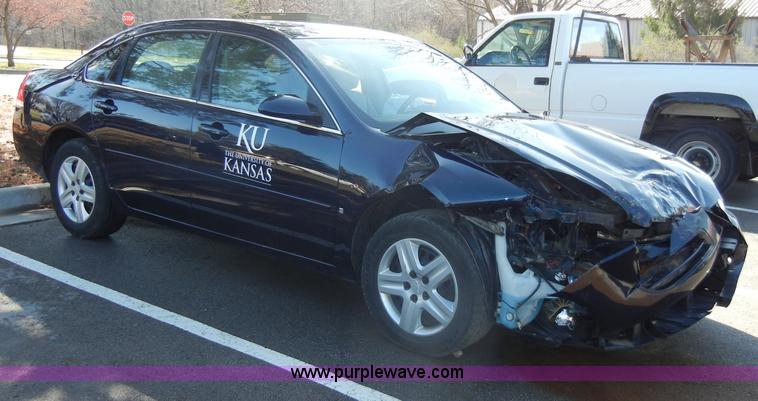 image for item C4332 2007 Chevrolet Impala LS