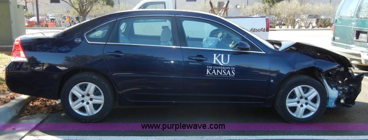 image for item C4332 2007 Chevrolet Impala LS