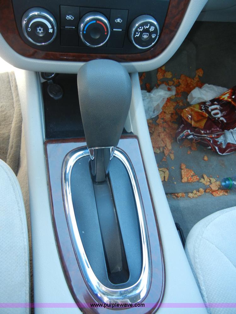 image for item C4332 2007 Chevrolet Impala LS