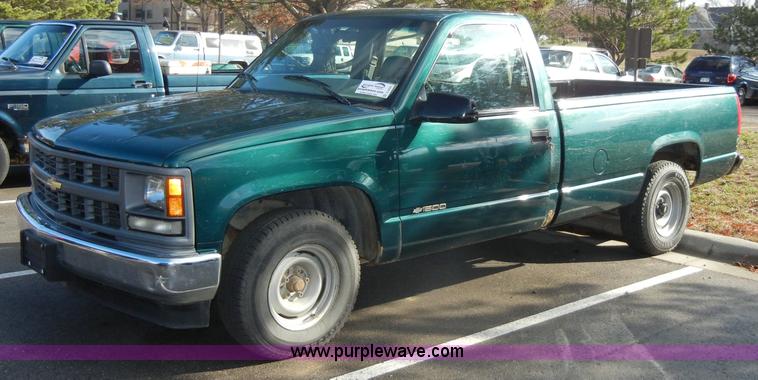 image for item C4335 1997 Chevrolet C1500 pickup truck