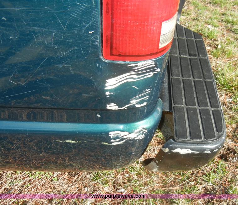 image for item C4335 1997 Chevrolet C1500 pickup truck