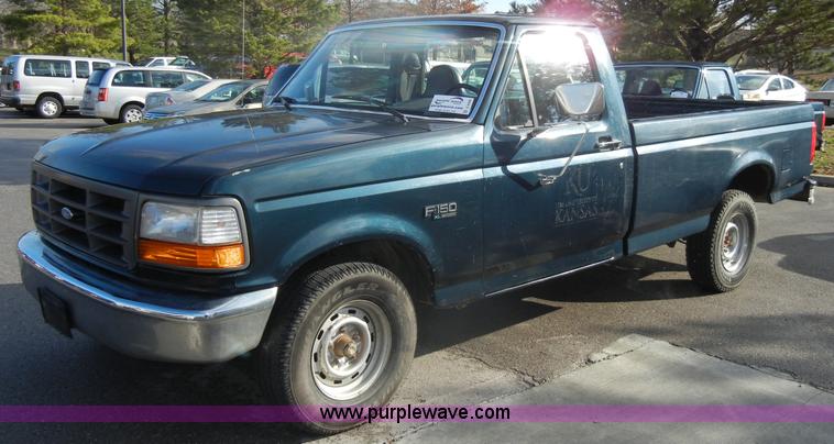 image for item C4336 1995 Ford F150 XL pickup truck