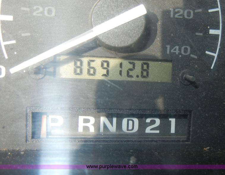 image for item C4336 1995 Ford F150 XL pickup truck