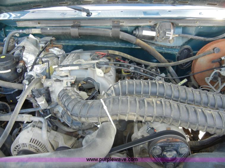 image for item C4336 1995 Ford F150 XL pickup truck