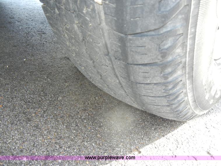 image for item C4337 1995 Ford F150 XL pickup truck