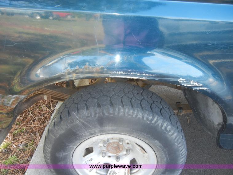 image for item C4337 1995 Ford F150 XL pickup truck