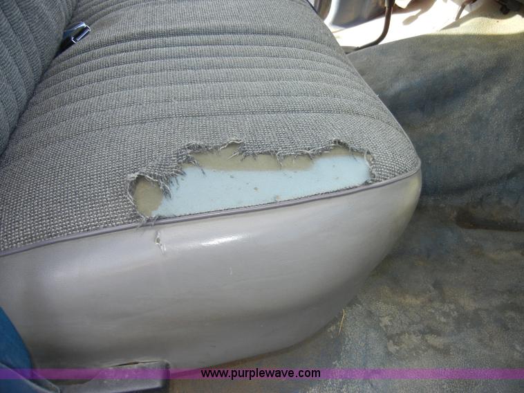 image for item C4338 1995 Ford F150 XLT pickup truck