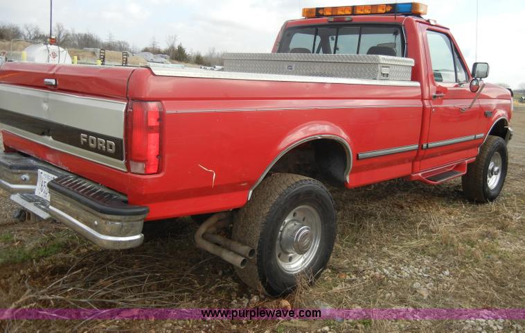 image for item C4343 1997 Ford F350 XLT pickup truck