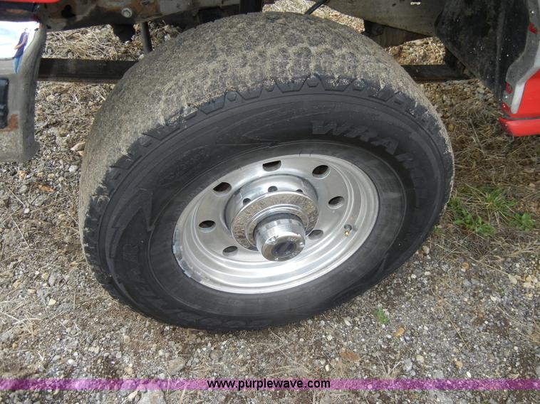 image for item C4343 1997 Ford F350 XLT pickup truck