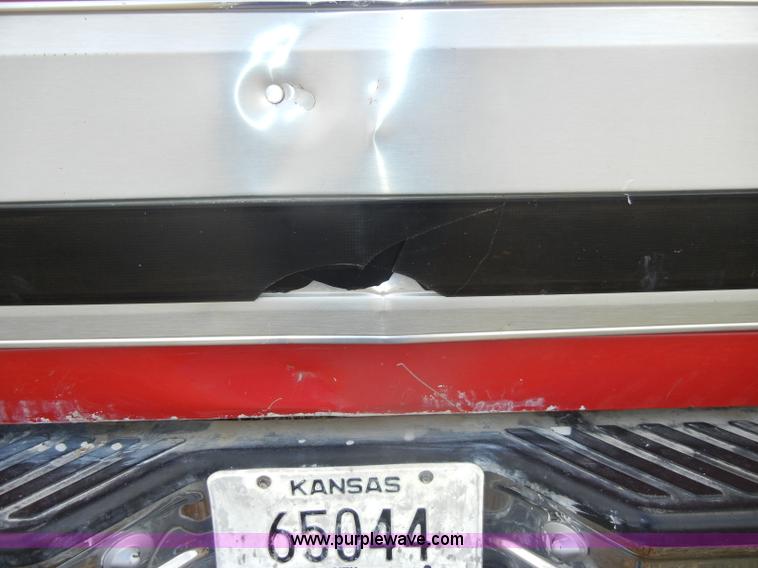 image for item C4343 1997 Ford F350 XLT pickup truck