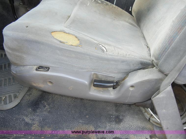 image for item C4343 1997 Ford F350 XLT pickup truck