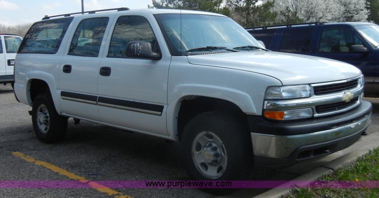 image for item C4362 2005 Chevrolet Suburban 2500 SUV