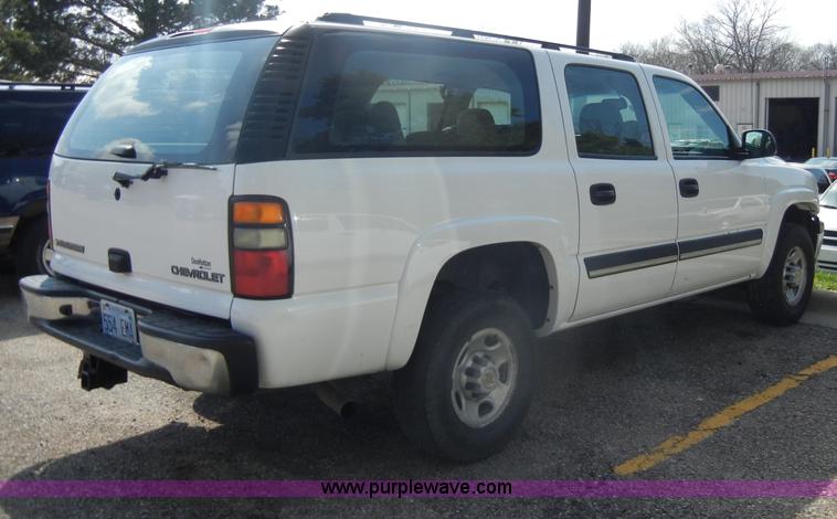 image for item C4362 2005 Chevrolet Suburban 2500 SUV