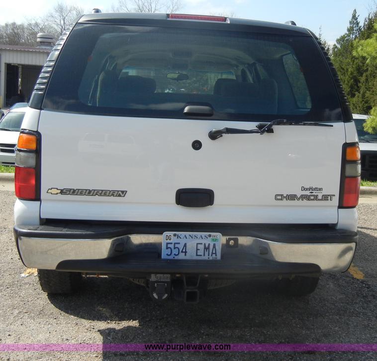 image for item C4362 2005 Chevrolet Suburban 2500 SUV