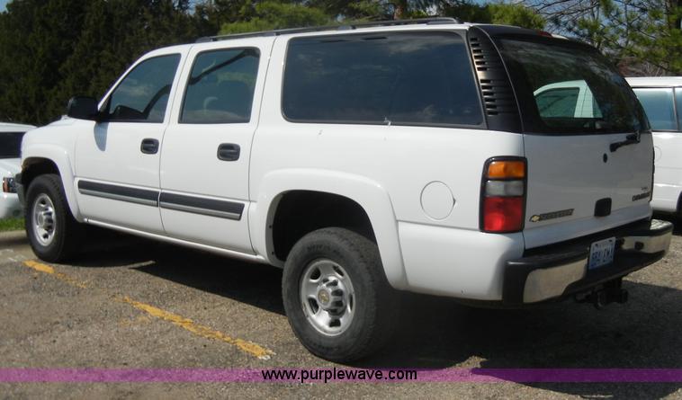 image for item C4362 2005 Chevrolet Suburban 2500 SUV