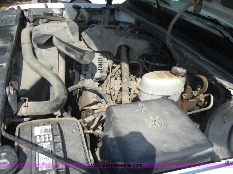 image for item C4362 2005 Chevrolet Suburban 2500 SUV