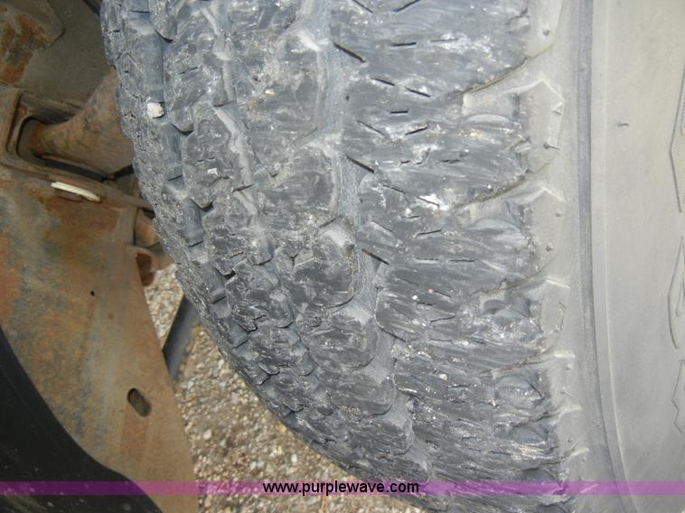 image for item C4362 2005 Chevrolet Suburban 2500 SUV