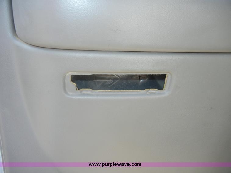 image for item C4362 2005 Chevrolet Suburban 2500 SUV