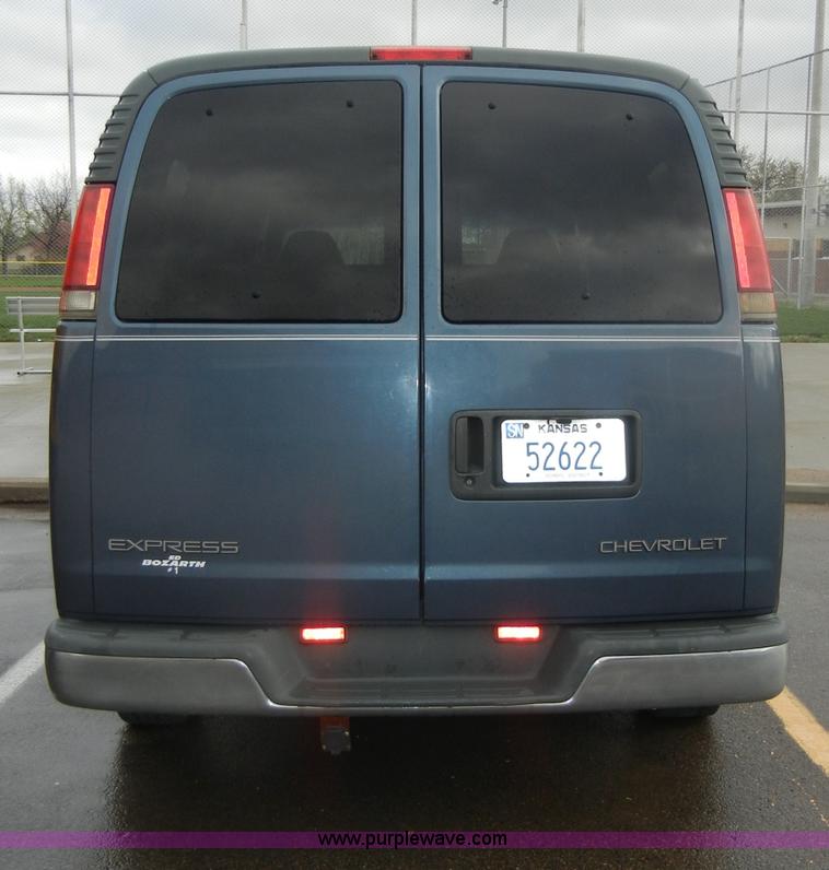 image for item C4408 1999 Chevrolet Express G1500 LS van