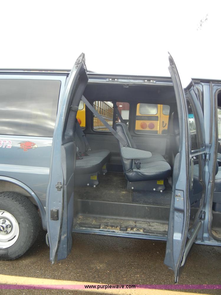 image for item C4408 1999 Chevrolet Express G1500 LS van