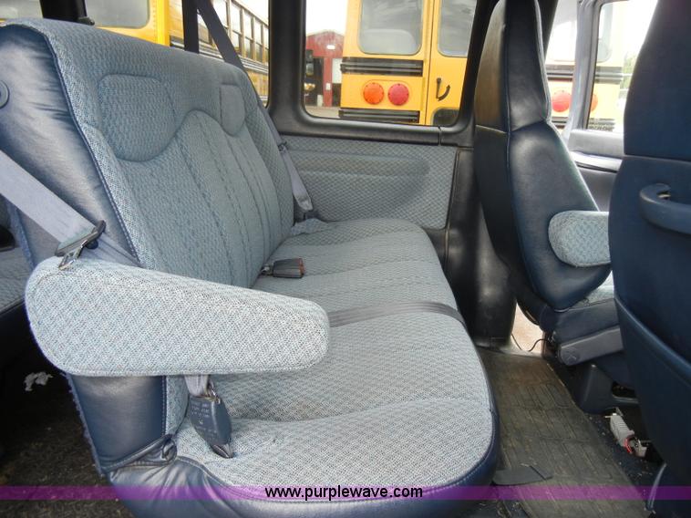 image for item C4408 1999 Chevrolet Express G1500 LS van