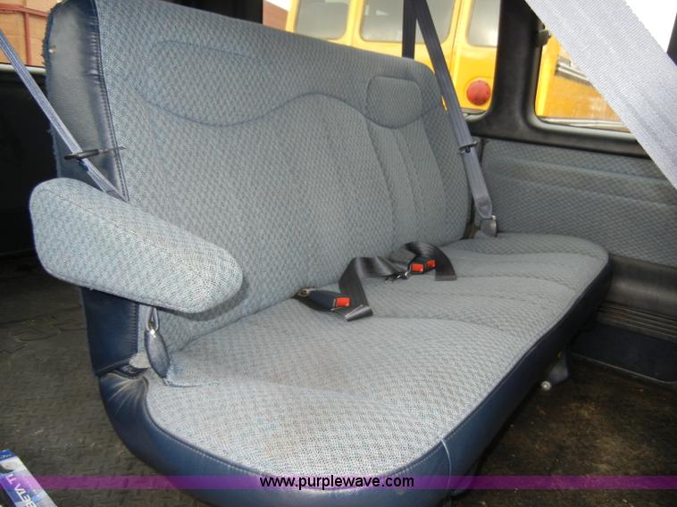 image for item C4408 1999 Chevrolet Express G1500 LS van