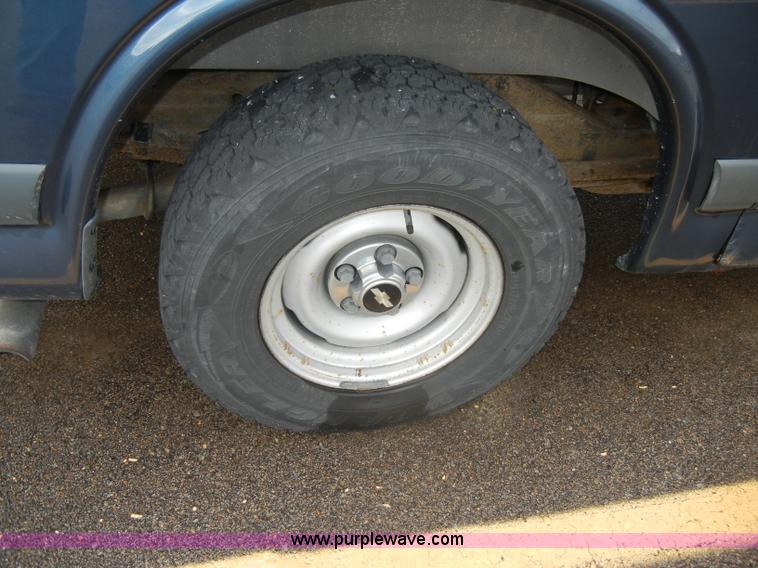 image for item C4408 1999 Chevrolet Express G1500 LS van